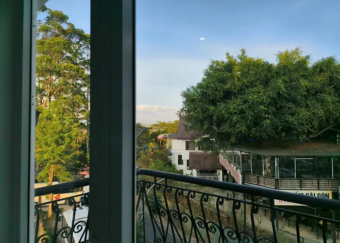 La Pense\'E Hotel - Dalat